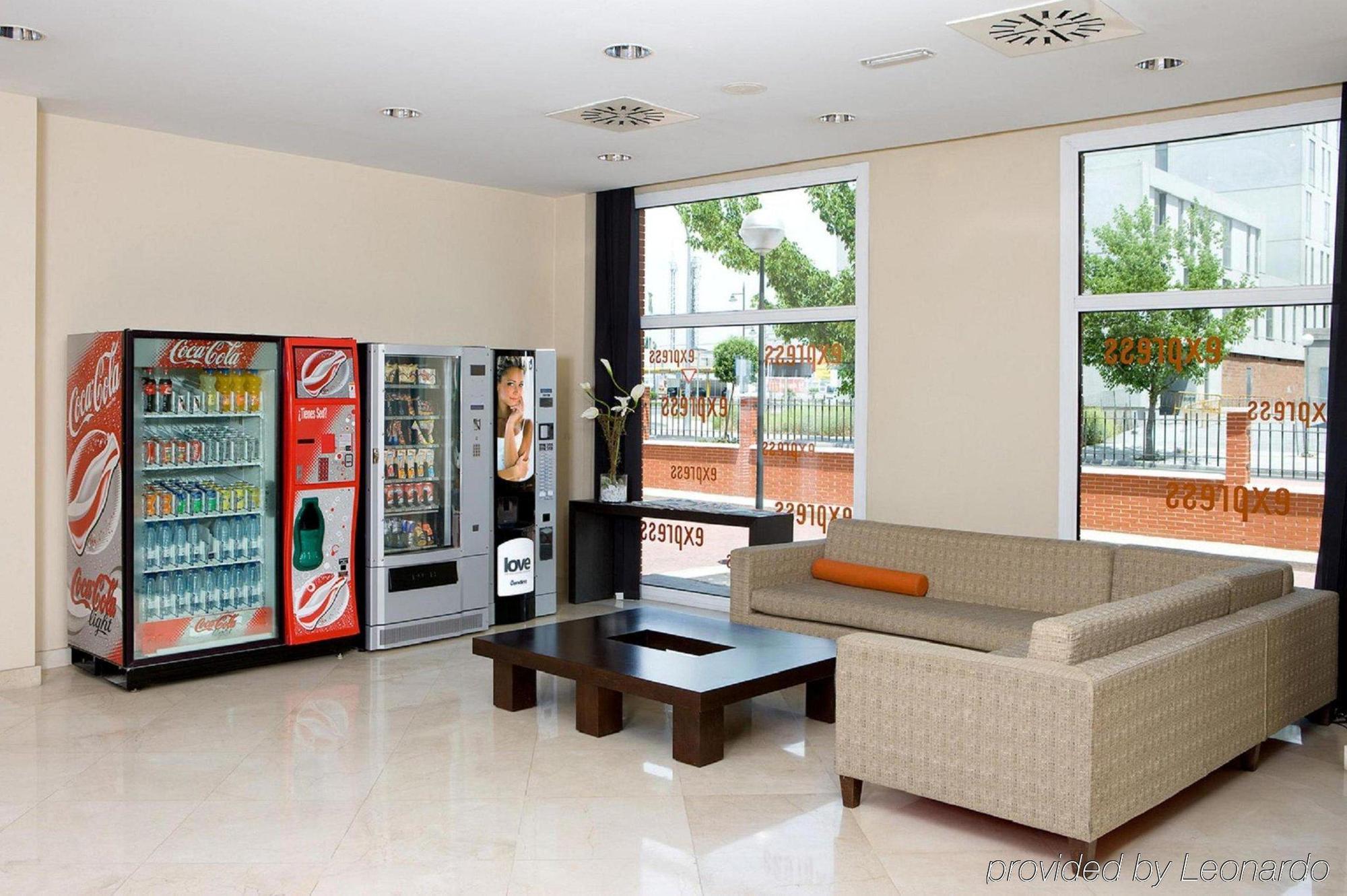 Nh Parla Hotel Bagian luar foto